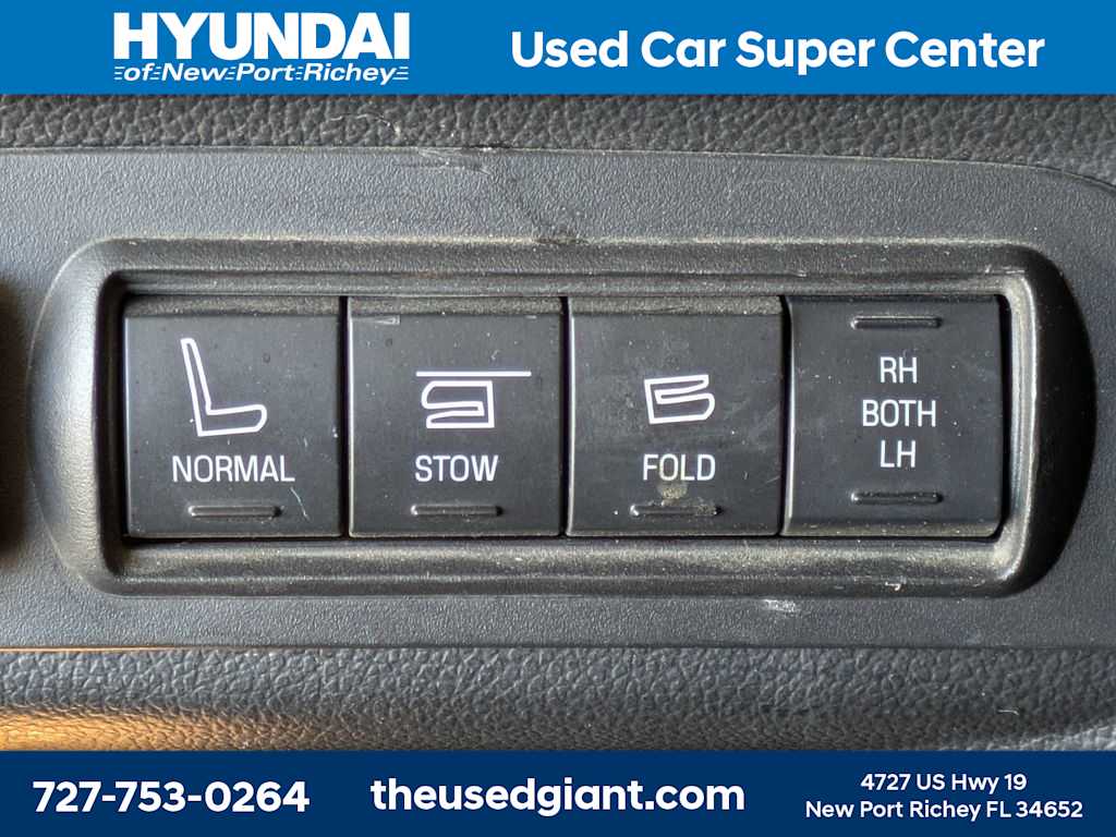 Thumbnail: 2016 Ford Explorer - 13