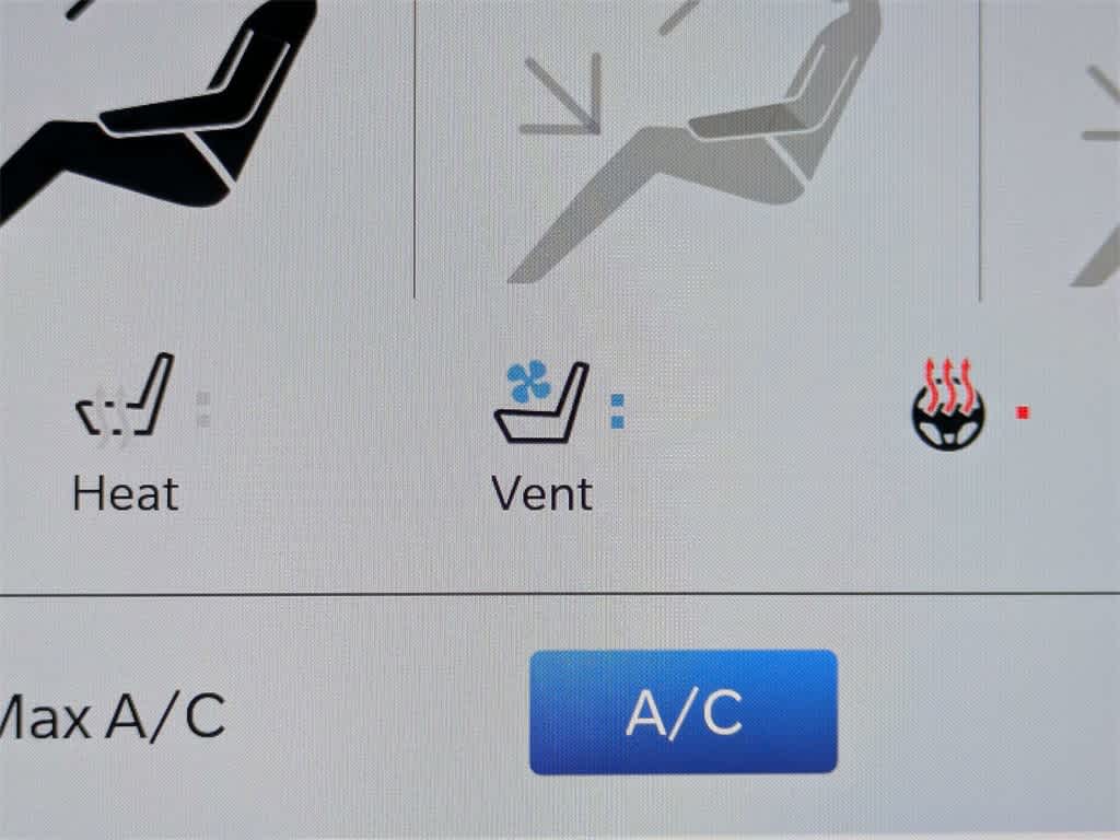 Thumbnail: 2022 Chrysler Pacifica - 39