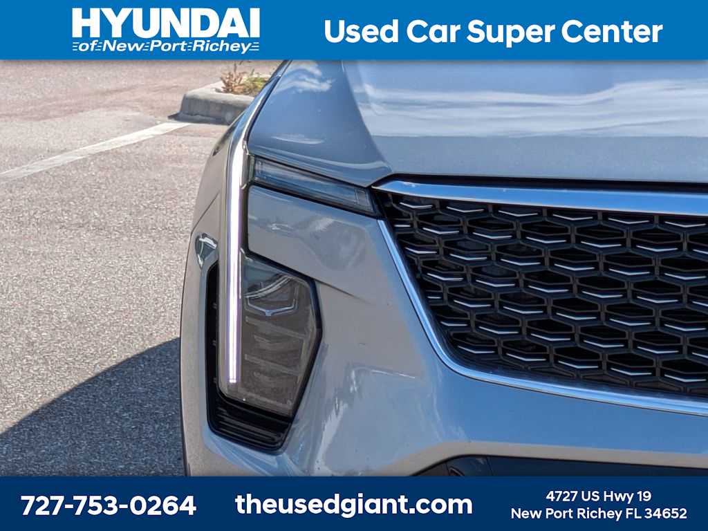 Thumbnail: 2024 Cadillac XT4 - 9