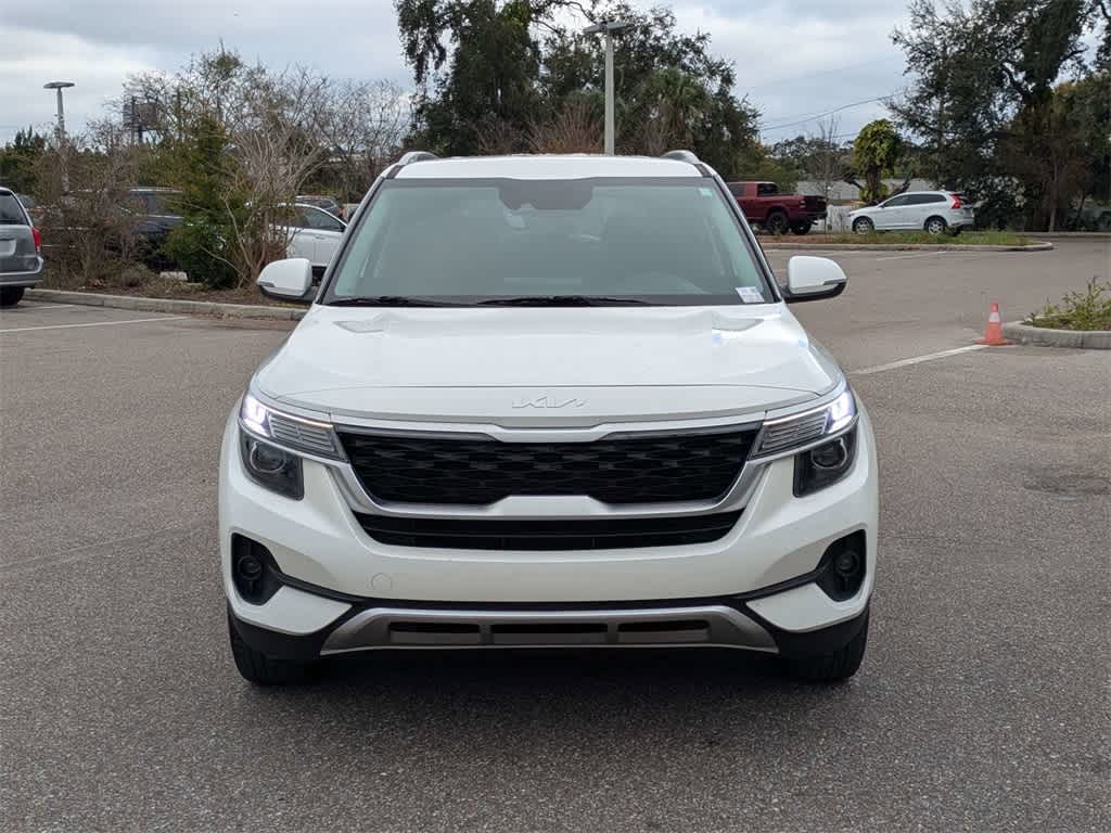 Thumbnail: 2022 Kia Seltos - 8