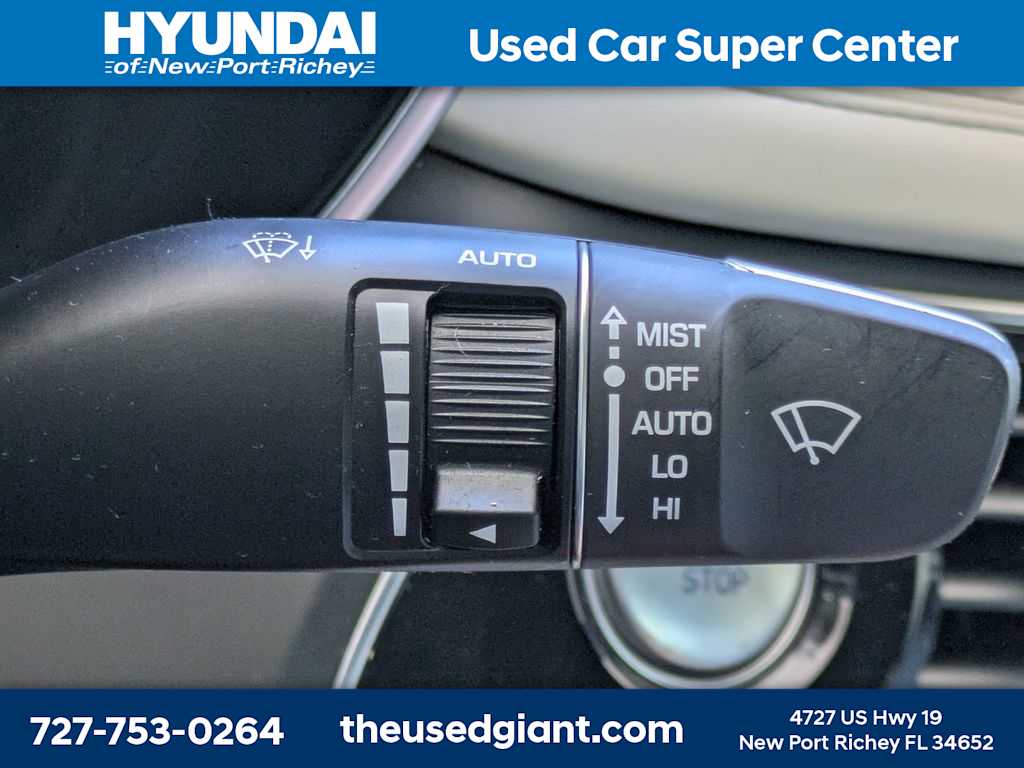 Thumbnail: 2023 Genesis G70 - 36