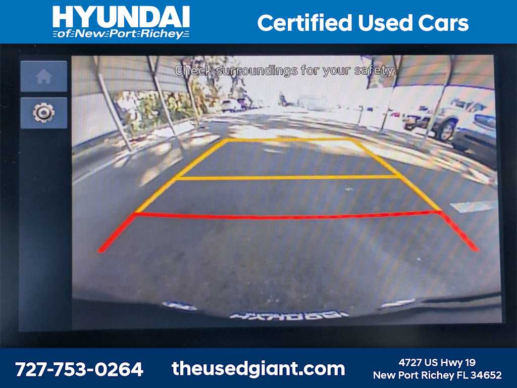 Thumbnail: 2023 Hyundai Venue - 21