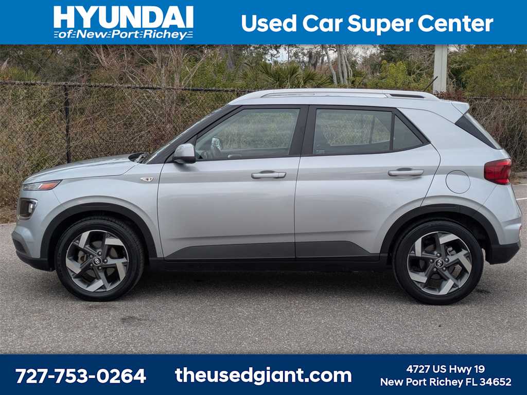 Thumbnail: 2023 Hyundai Venue - 2