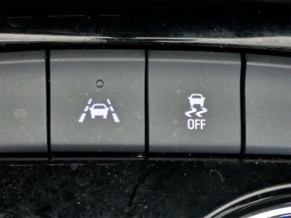 Thumbnail: 2022 Buick Encore GX - 28