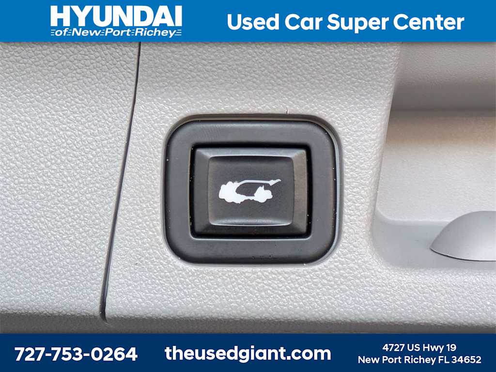 Thumbnail: 2022 GMC Acadia - 12