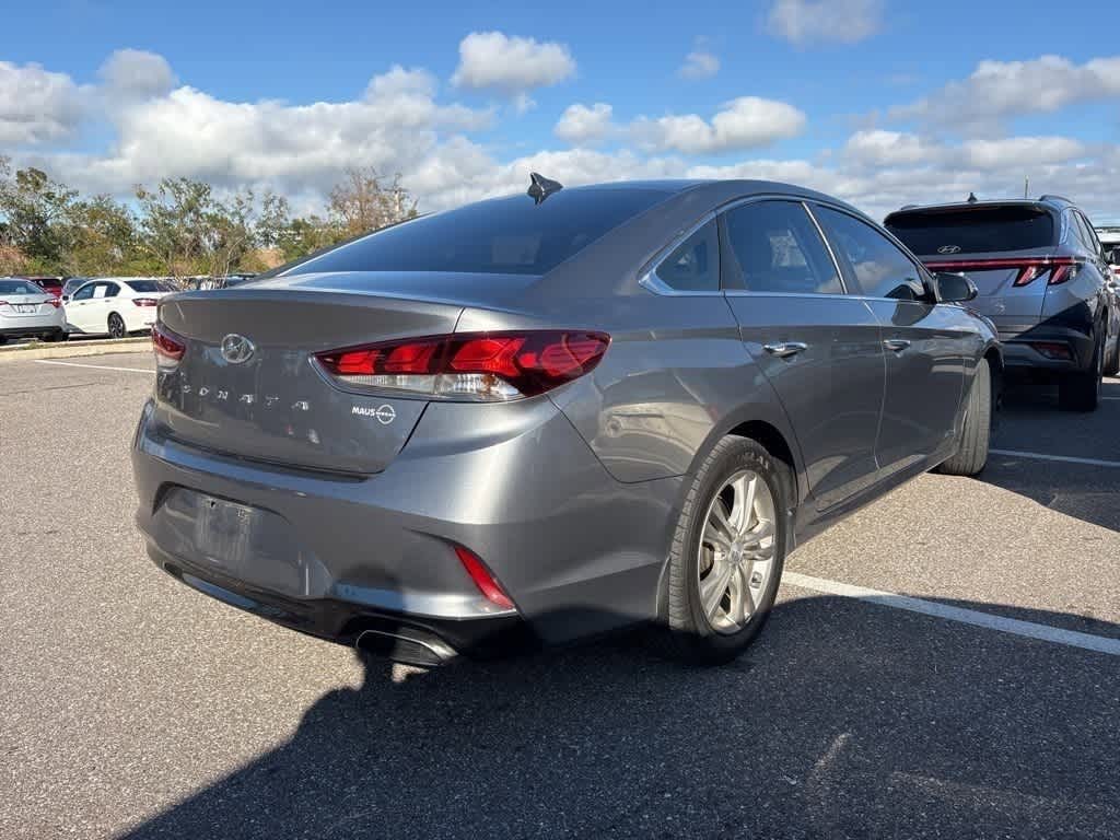 Thumbnail: 2019 Hyundai Sonata - 3