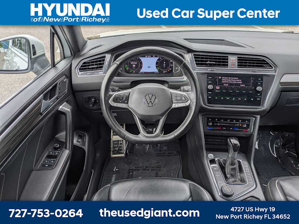 Thumbnail: 2023 Volkswagen Tiguan - 21
