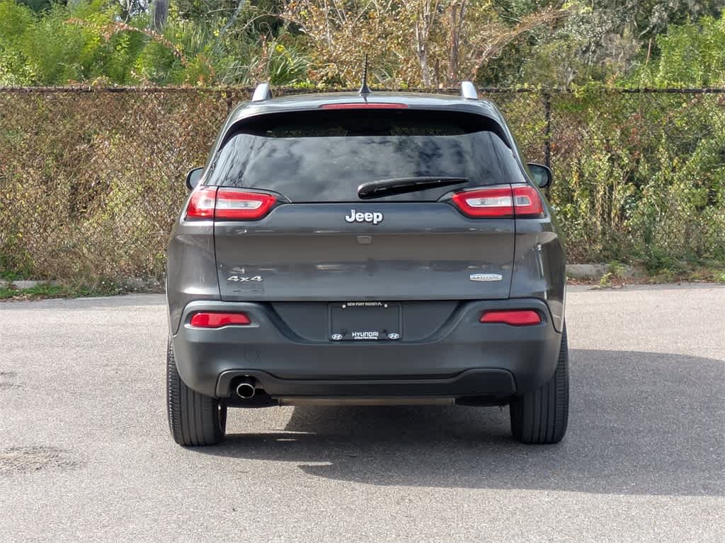 Thumbnail: 2016 Jeep Cherokee - 4