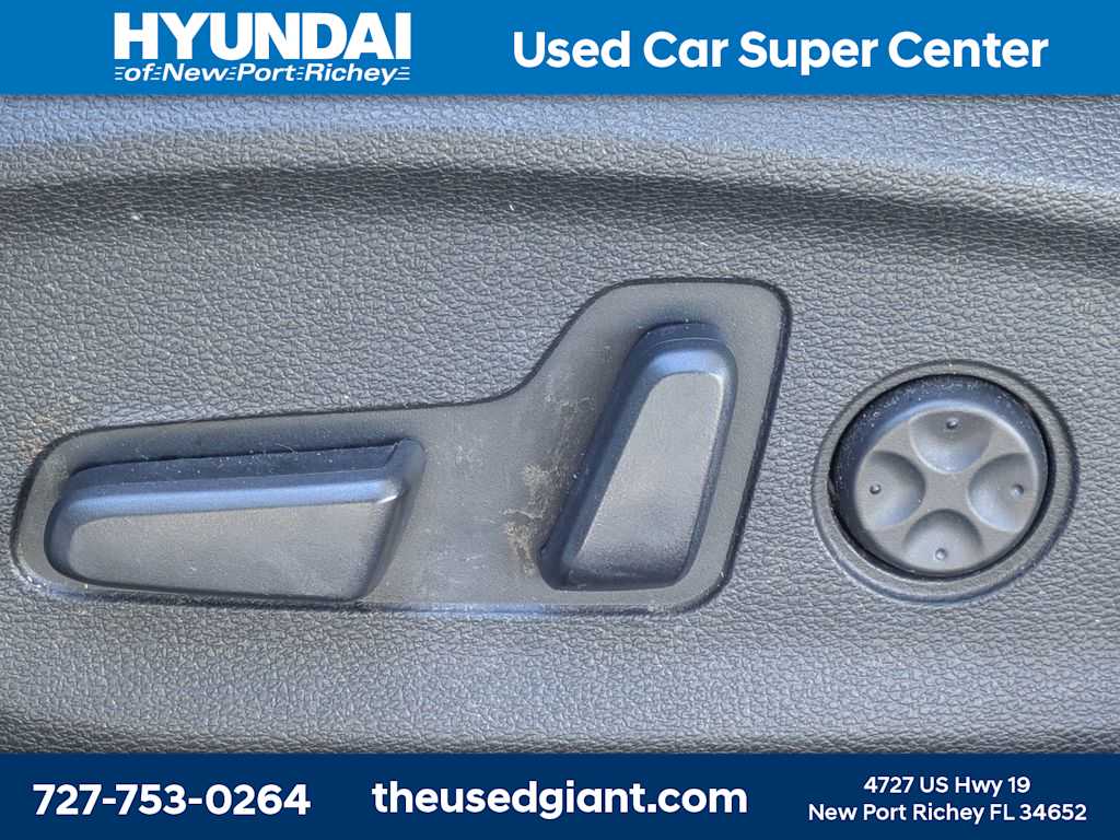 Thumbnail: 2015 Hyundai Sonata - 22