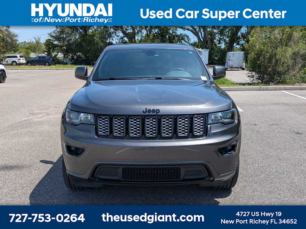 Thumbnail: 2020 Jeep Grand Cherokee - 8