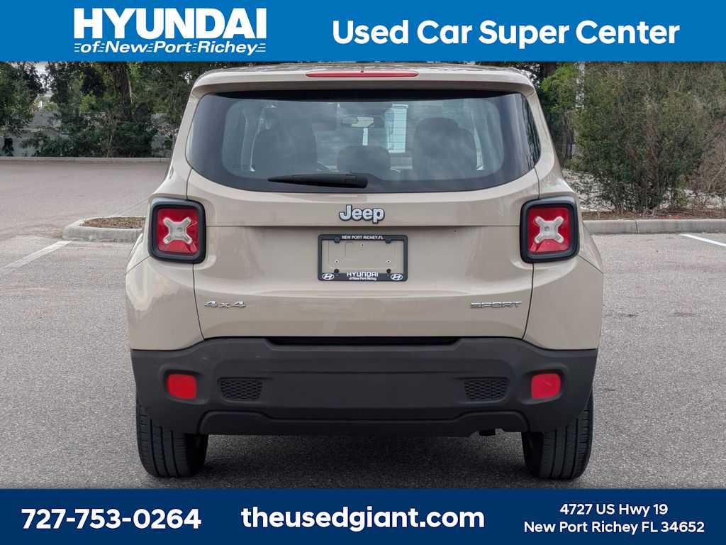 Thumbnail: 2015 Jeep Renegade - 4