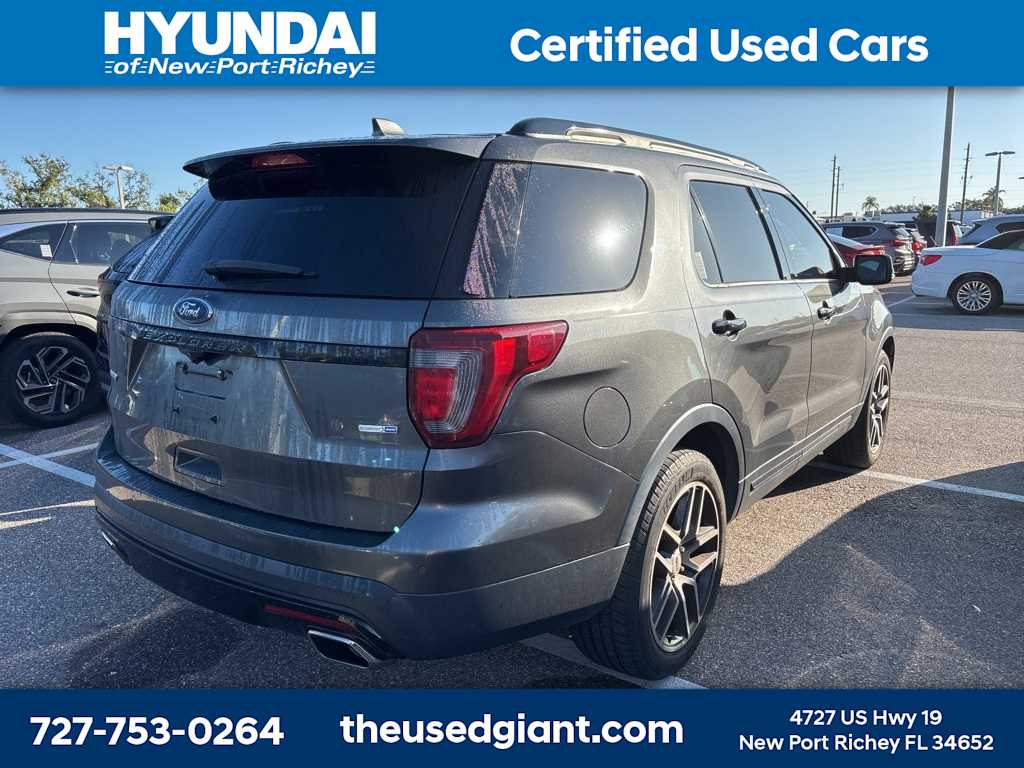 Thumbnail: 2017 Ford Explorer - 3