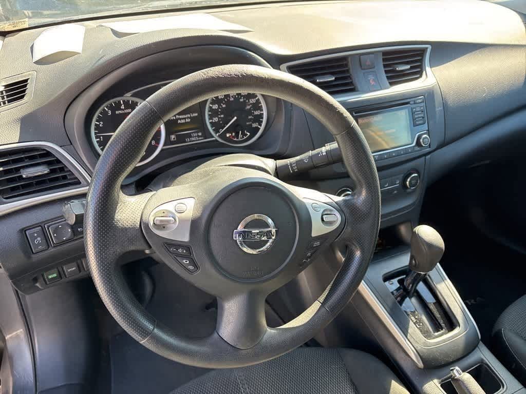 Thumbnail: 2018 Nissan Sentra - 10