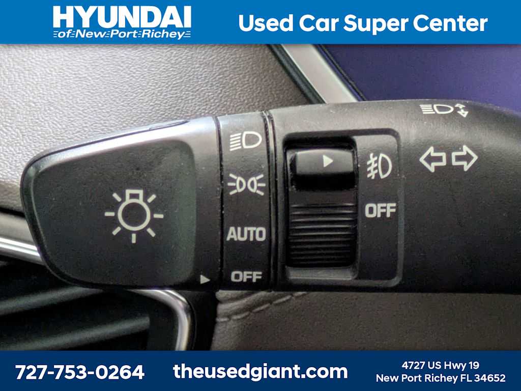 Thumbnail: 2020 Hyundai Santa Fe - 30