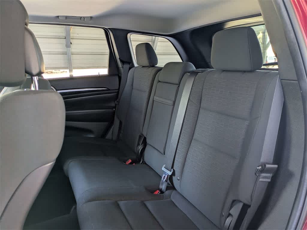 Thumbnail: 2012 Jeep Grand Cherokee - 15