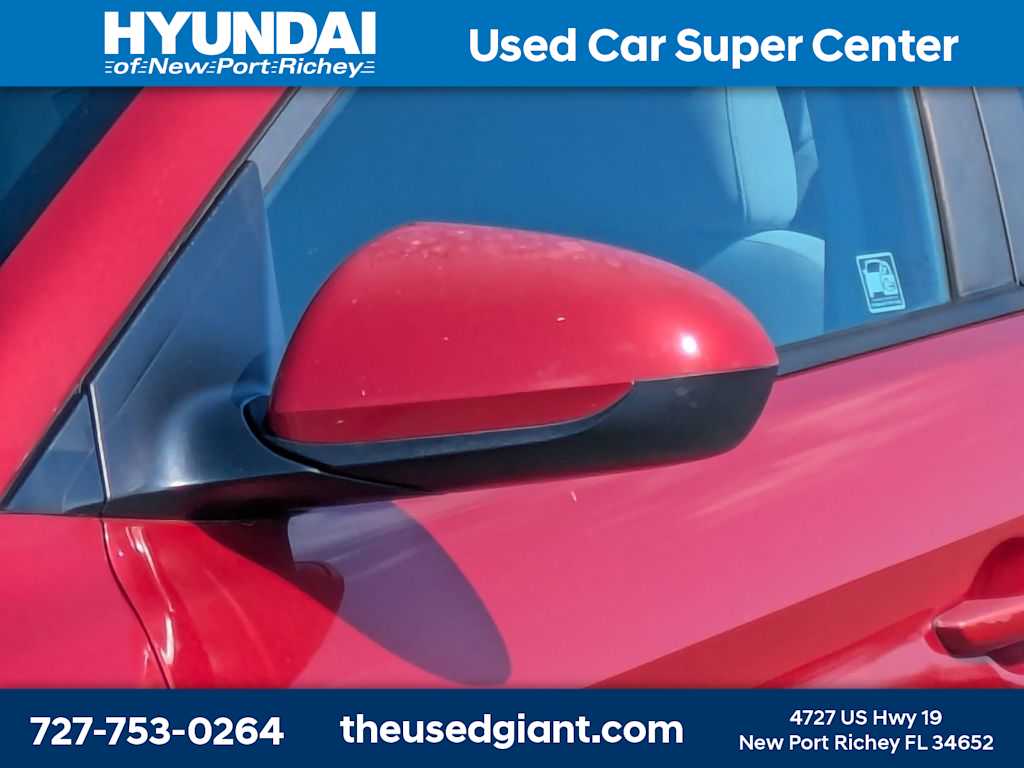 Thumbnail: 2017 Hyundai Elantra - 11