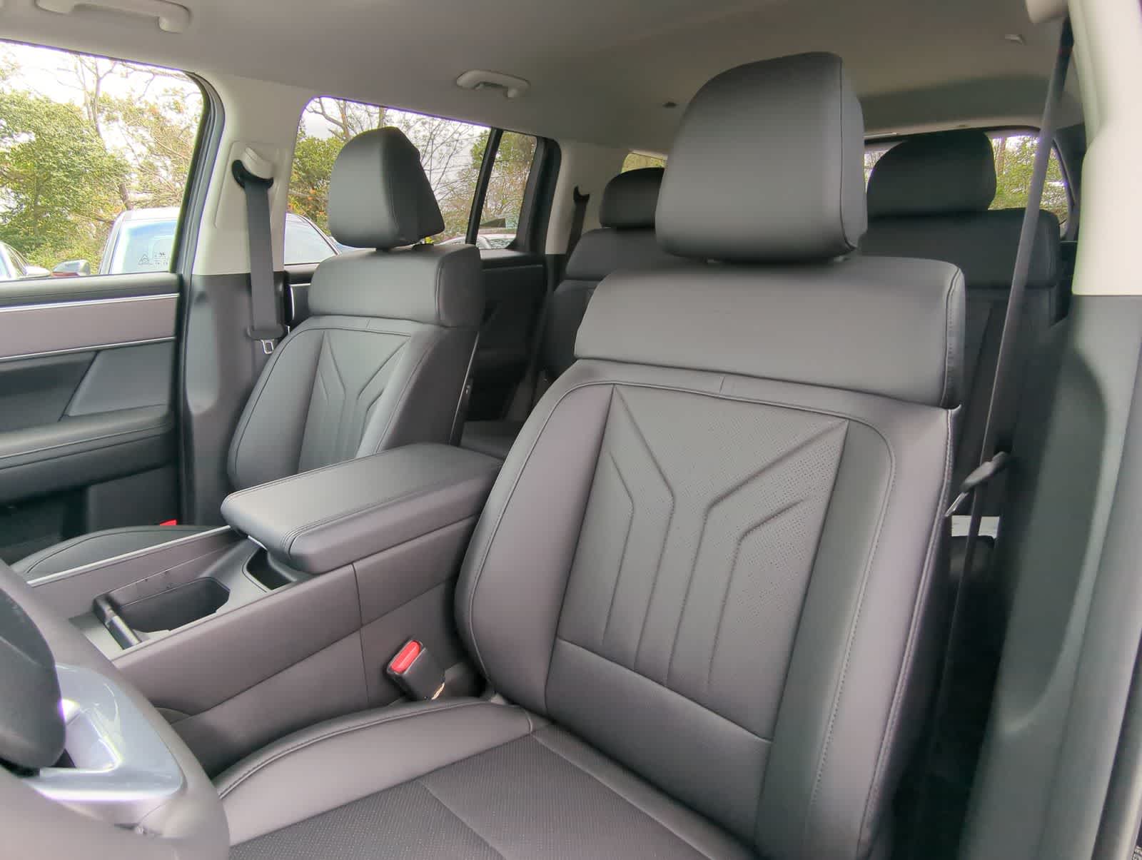2025 Hyundai Santa Fe XRT 14