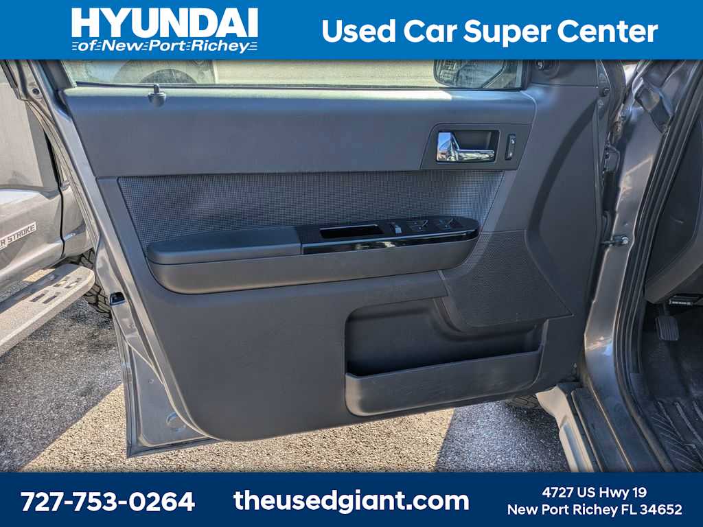 Thumbnail: 2012 Ford Escape - 11