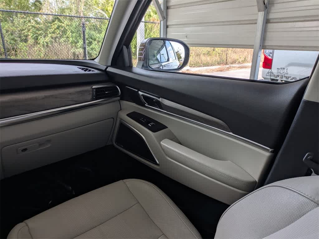 Thumbnail: 2020 Kia Telluride - 24