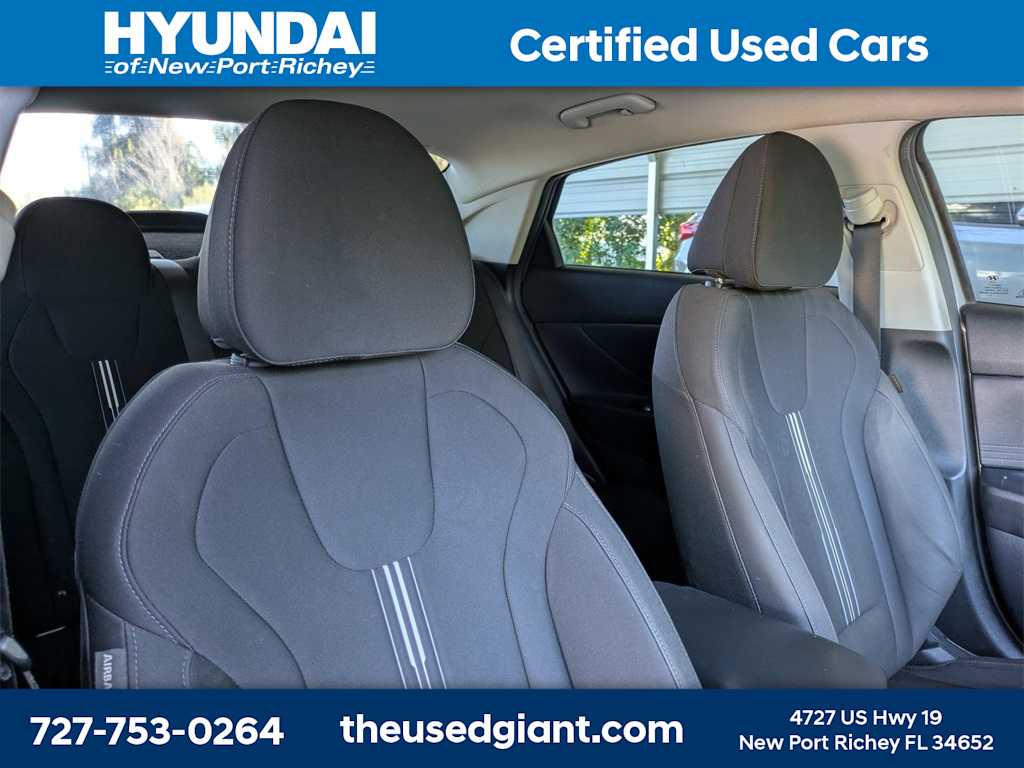 Thumbnail: 2021 Hyundai Elantra - 6