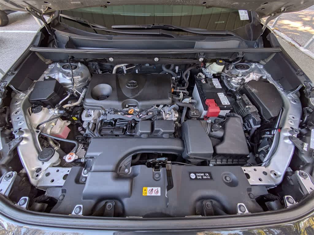 Thumbnail: 2022 Toyota RAV4 - 15