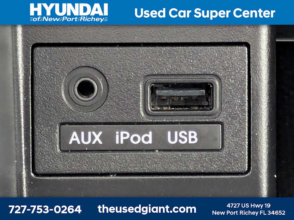 Thumbnail: 2013 Hyundai Elantra - 22