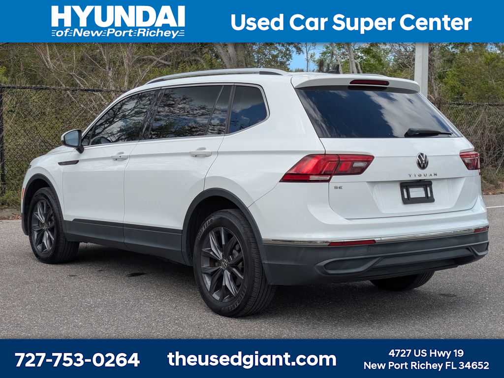 Thumbnail: 2022 Volkswagen Tiguan - 3