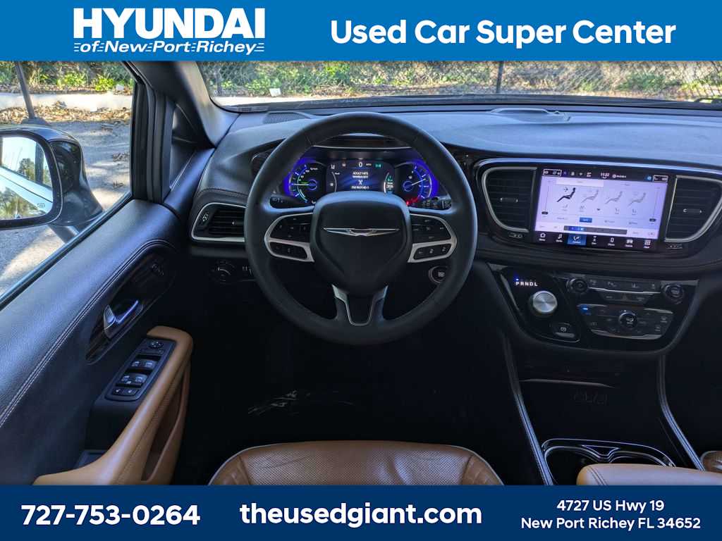 Thumbnail: 2022 Chrysler Pacifica - 29