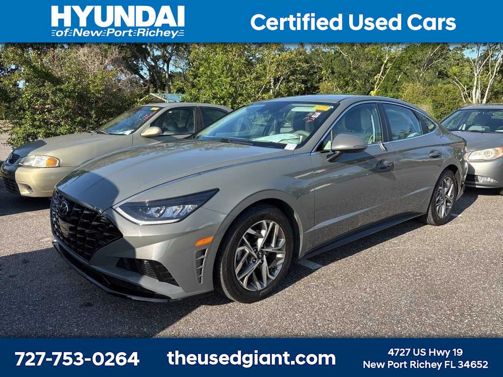 Thumbnail: 2022 Hyundai Sonata - 1