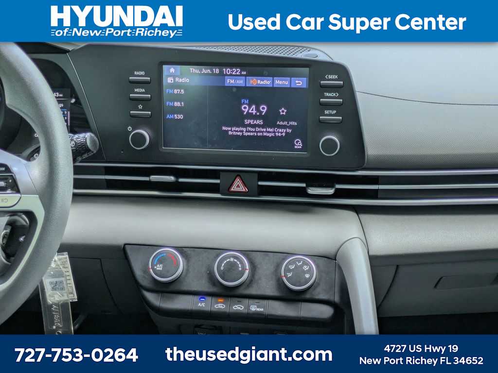 Thumbnail: 2023 Hyundai Elantra - 17