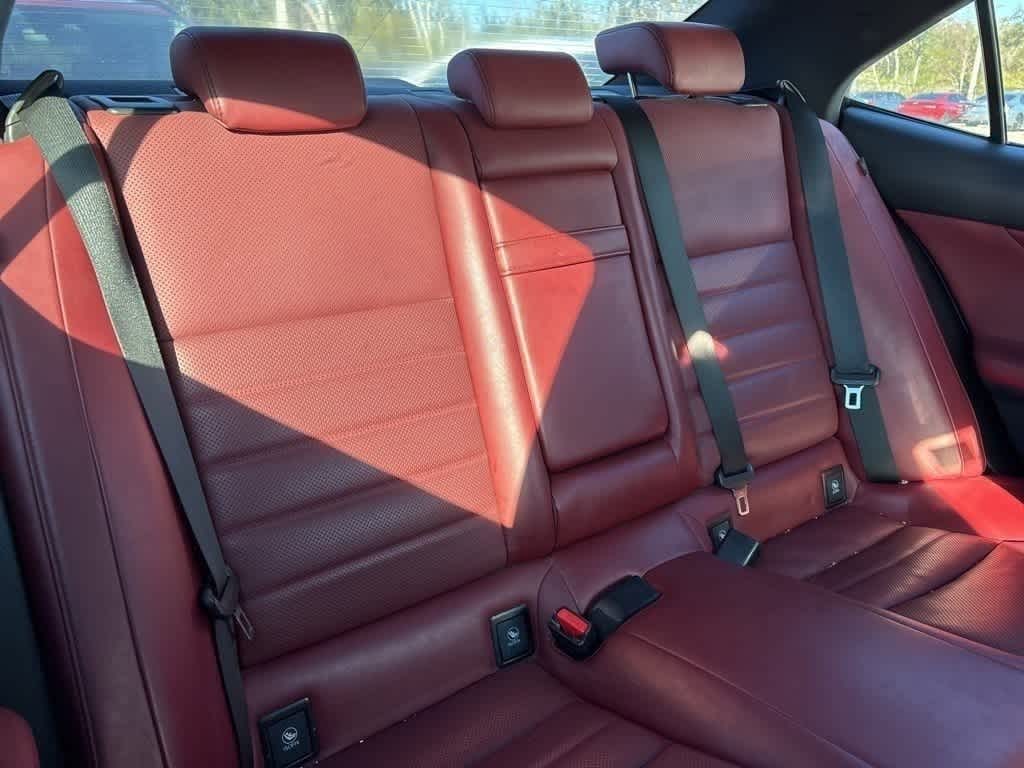 Thumbnail: 2016 Lexus IS - 10