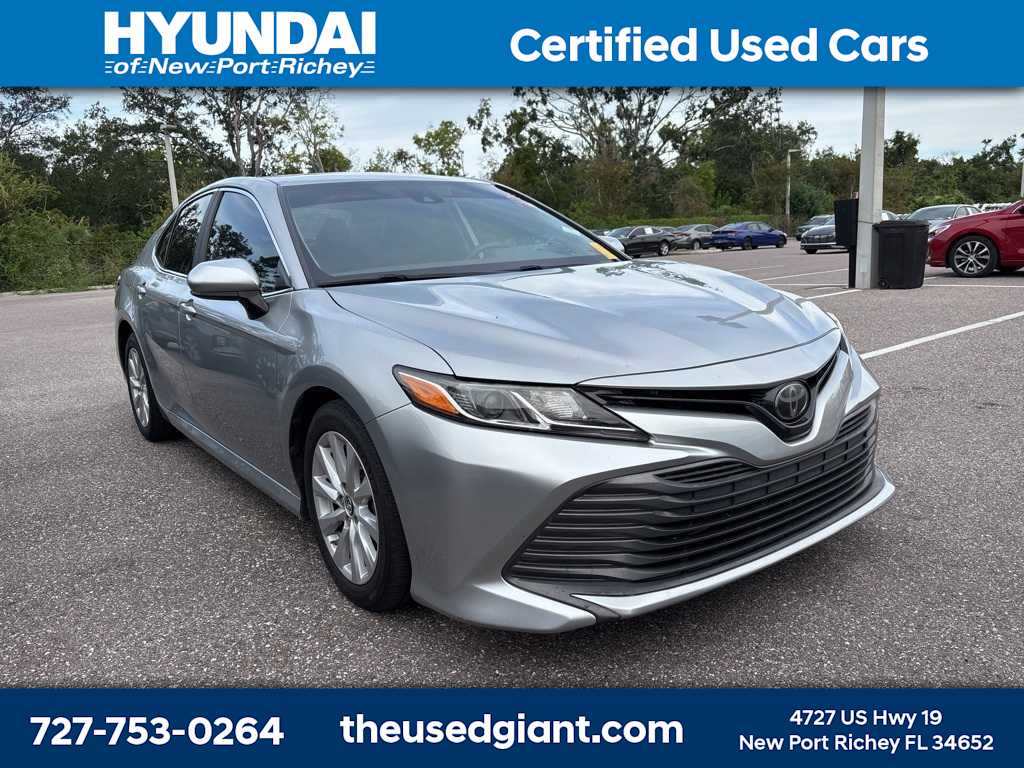Thumbnail: 2019 Toyota Camry - 4
