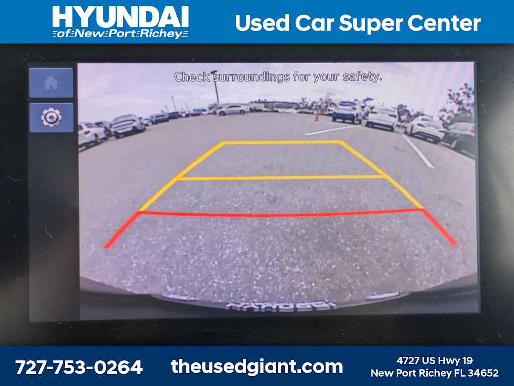 Thumbnail: 2023 Hyundai Venue - 21