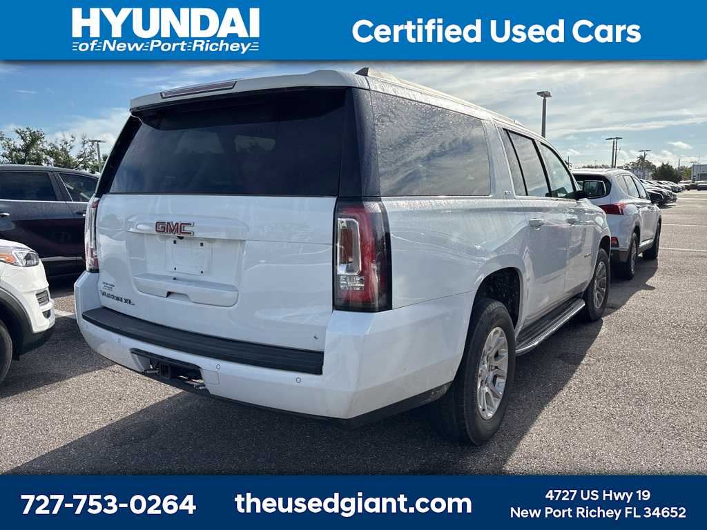 Thumbnail: 2016 GMC Yukon XL - 3