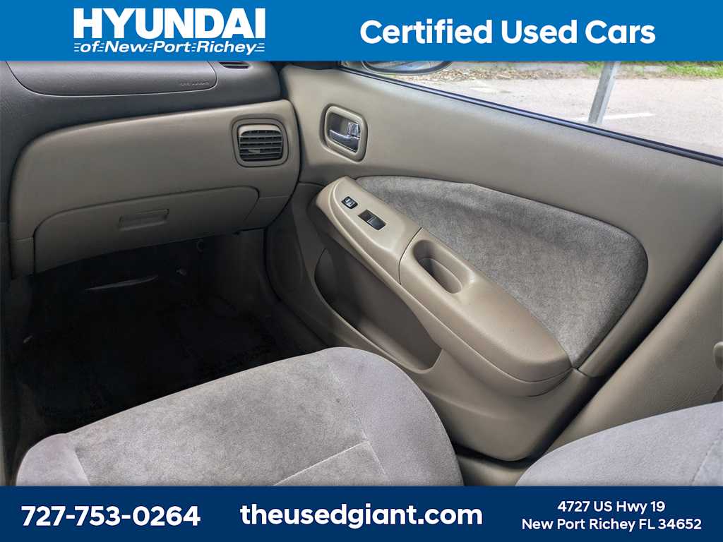 Thumbnail: 2003 Nissan Sentra - 15