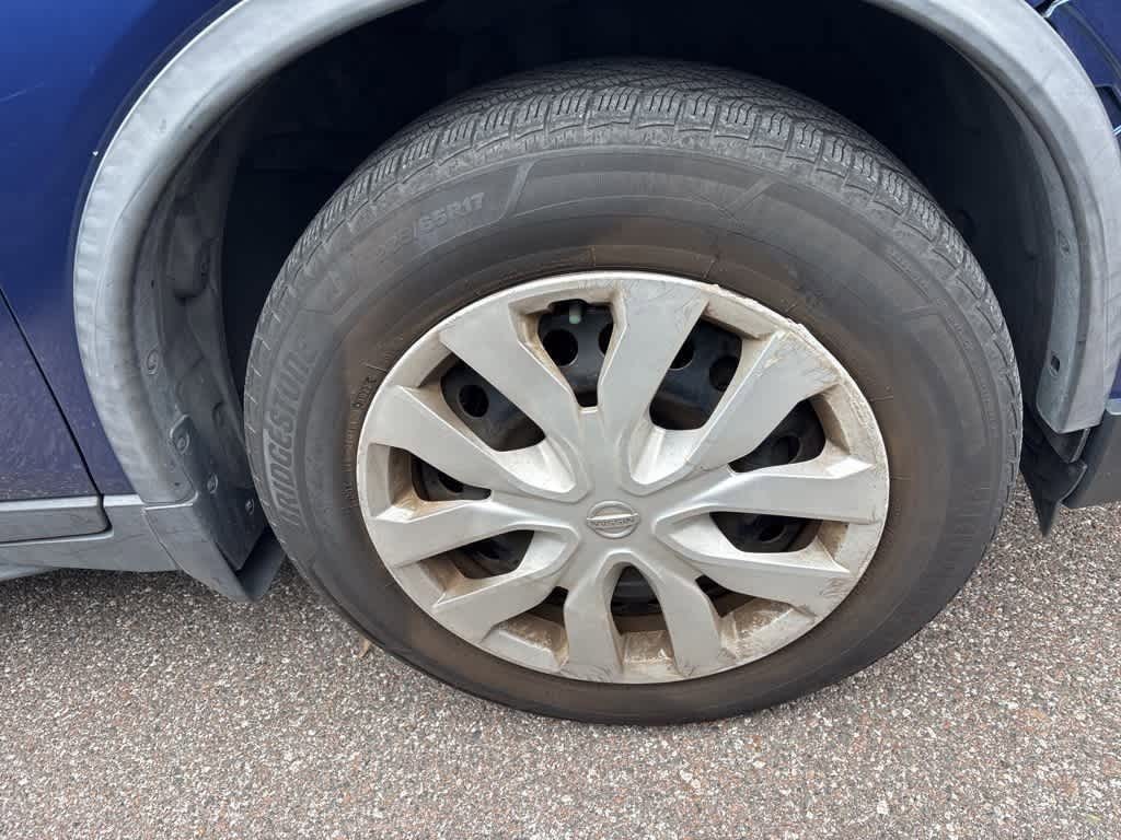 Thumbnail: 2017 Nissan Rogue - 5