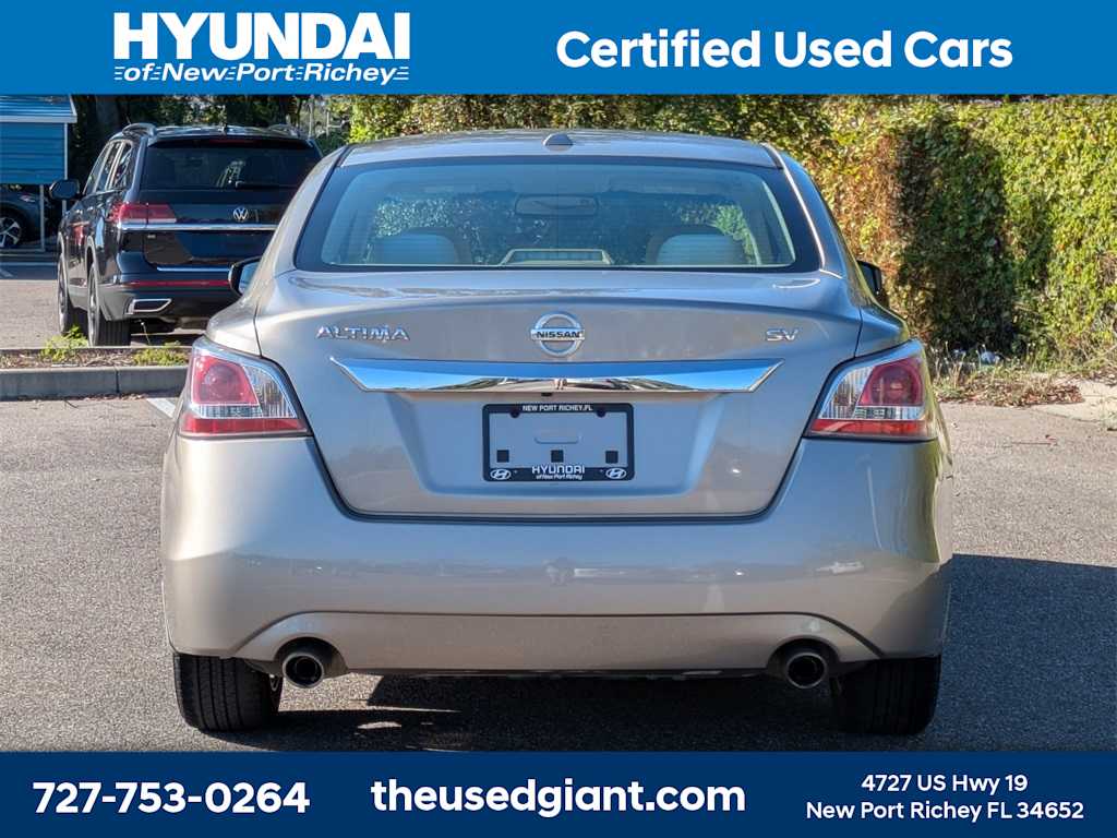 Thumbnail: 2015 Nissan Altima - 4