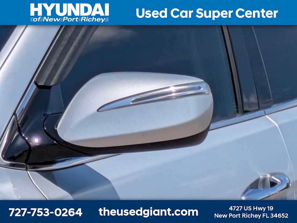 Thumbnail: 2018 Hyundai Santa Fe - 11