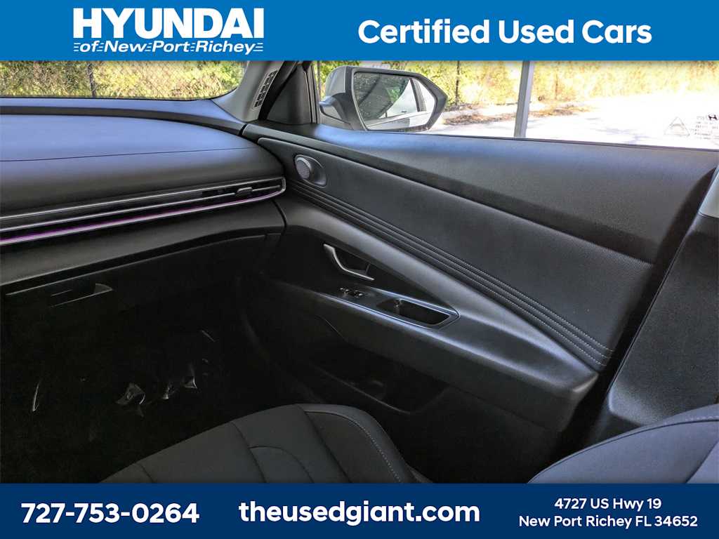 Thumbnail: 2024 Hyundai Elantra - 17