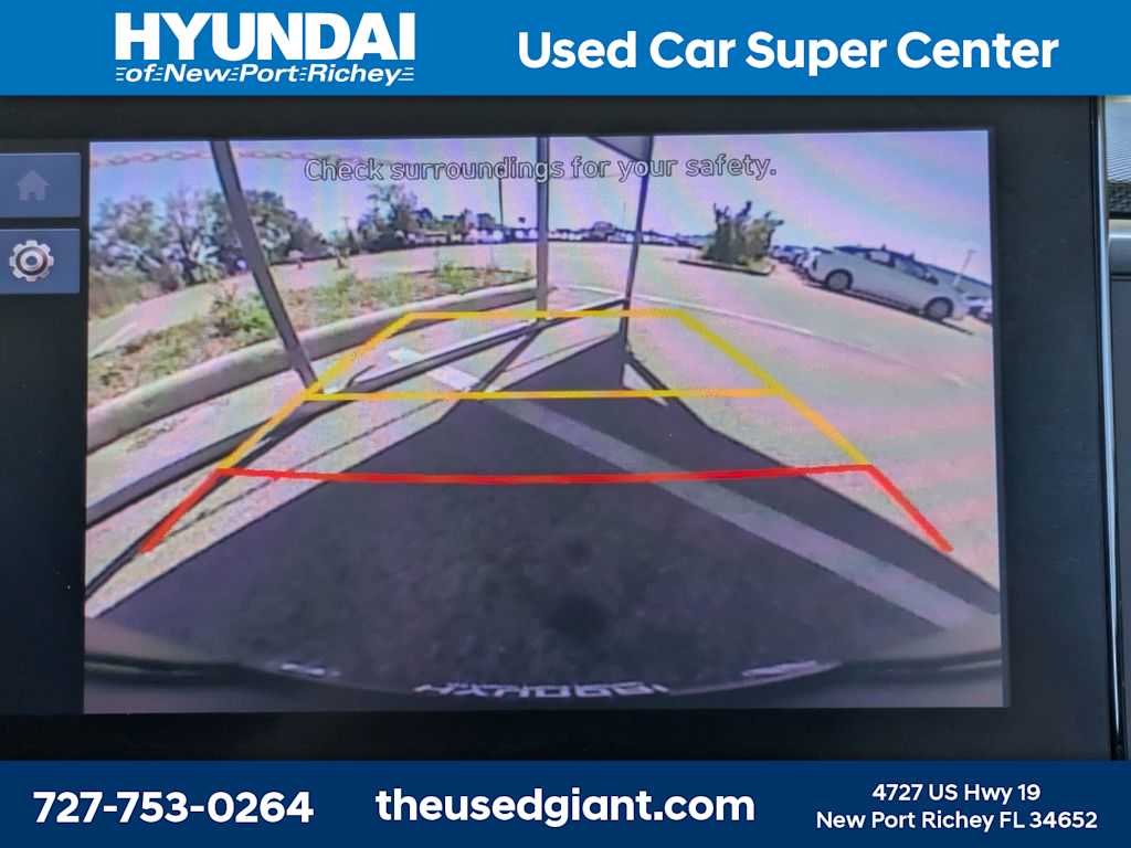 Thumbnail: 2023 Hyundai Venue - 20