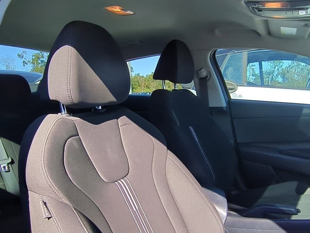 Thumbnail: 2023 Hyundai Elantra - 7