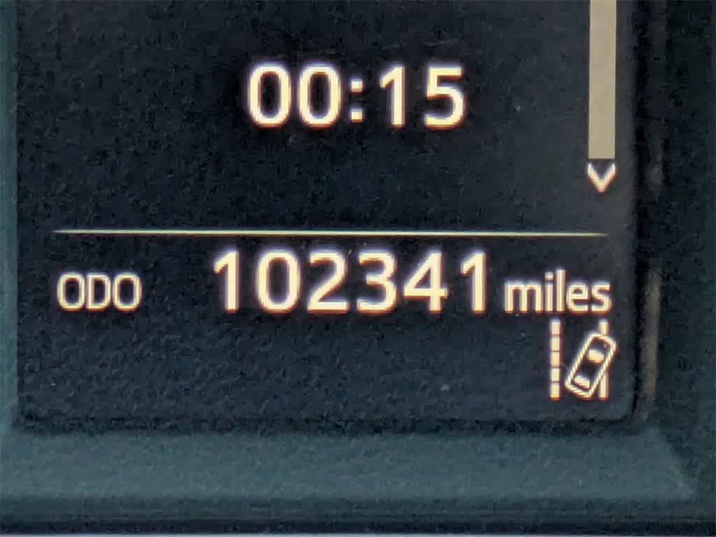 Thumbnail: 2018 Toyota RAV4 - 28