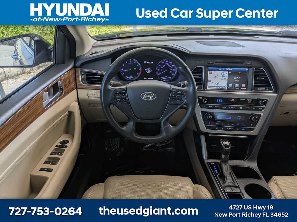 Thumbnail: 2015 Hyundai Sonata - 18
