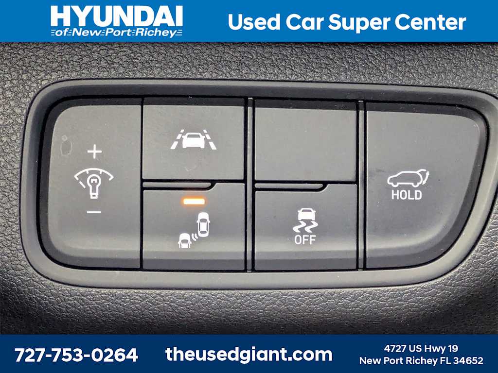 Thumbnail: 2020 Hyundai Santa Fe - 29