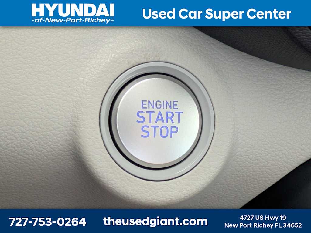 Thumbnail: 2023 Hyundai Venue - 29