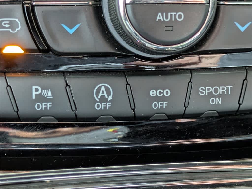 Thumbnail: 2020 Jeep Grand Cherokee - 29