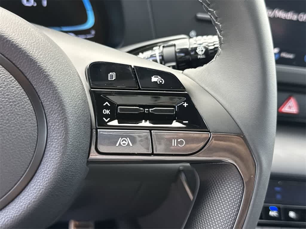 Thumbnail: 2025 Hyundai Elantra - 23