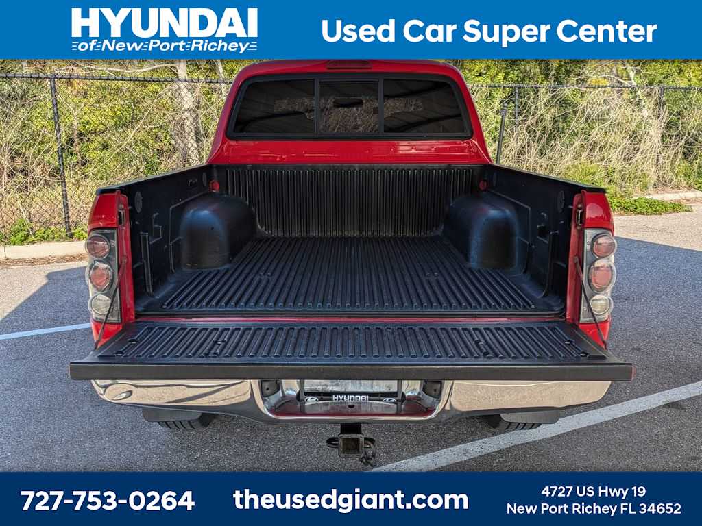 Thumbnail: 2002 Toyota Tacoma - 12