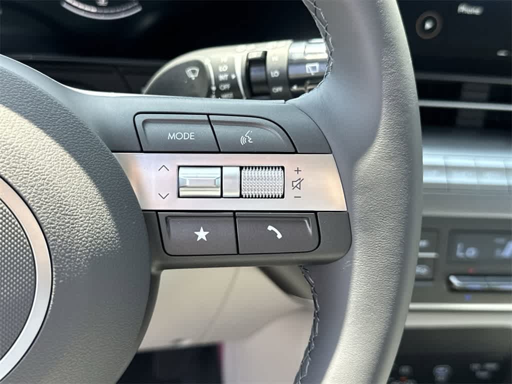 2025 Hyundai Kona SEL 23