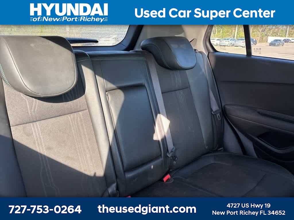 Thumbnail: 2016 Chevrolet Trax - 9